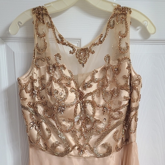 Fabuluxe. Couture Dress - Picture 6 of 7